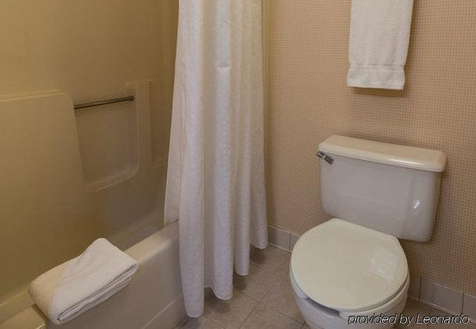Springhill Suites Milford Bagian luar foto